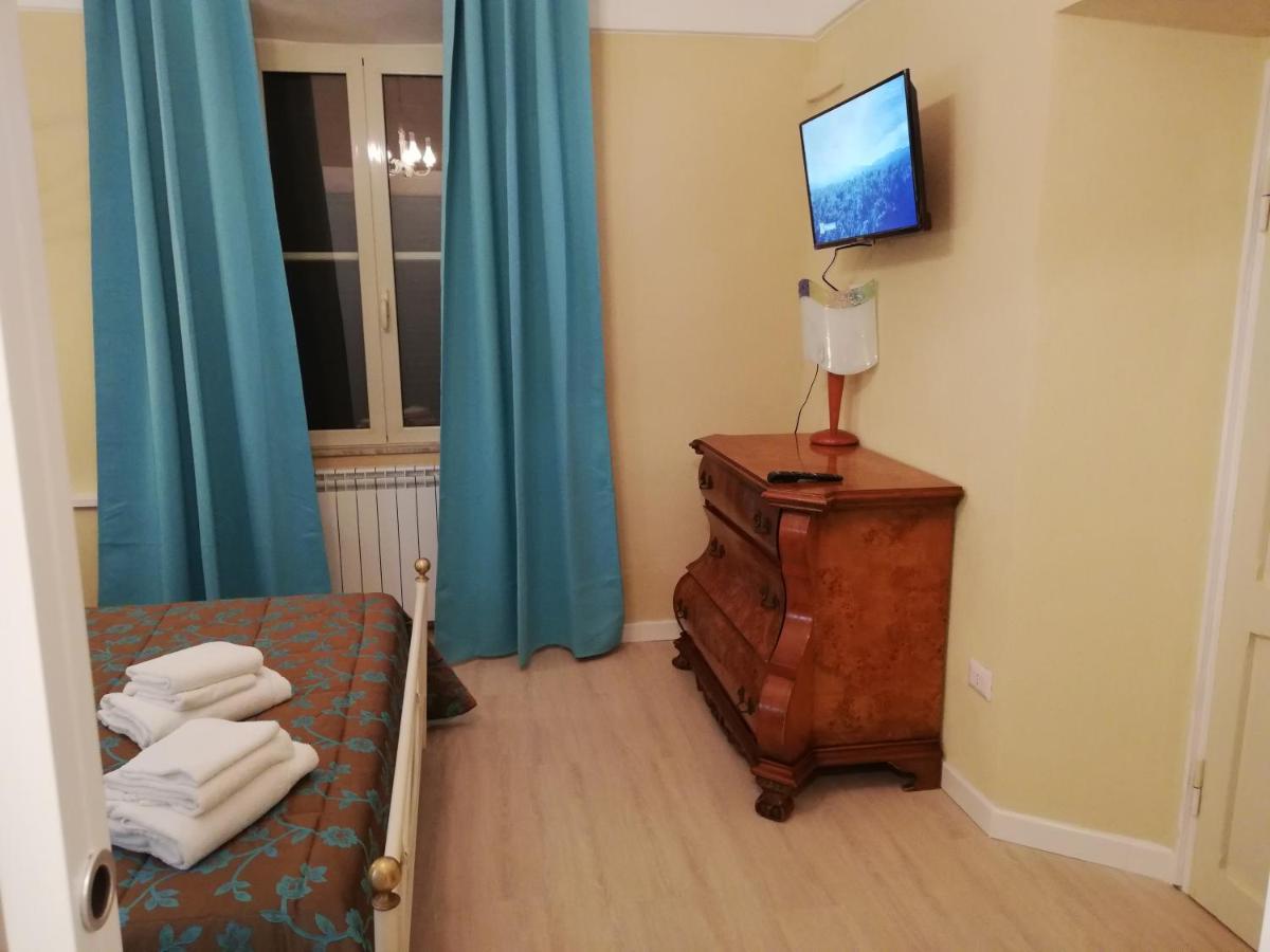 B&B Camere Montalto Centro モンタルト・ディ・カストロ エクステリア 写真