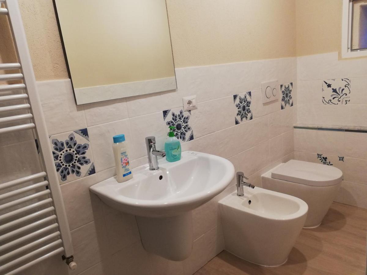 B&B Camere Montalto Centro モンタルト・ディ・カストロ エクステリア 写真