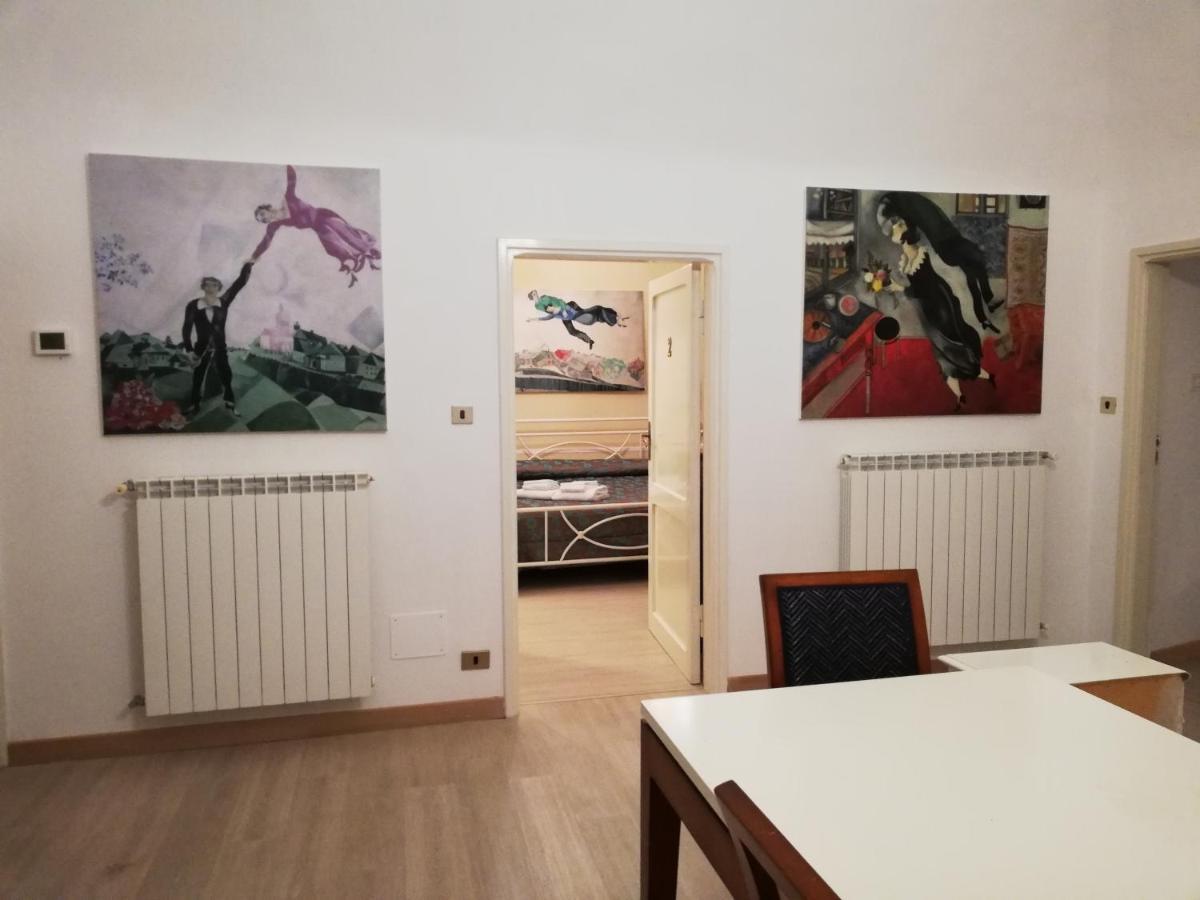 B&B Camere Montalto Centro モンタルト・ディ・カストロ エクステリア 写真